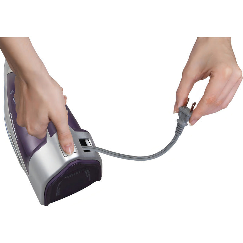 Plancha De Vapor Hamilton Beach 19803r Cable Retractil Color Morado